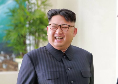 Ким Чен Ынның "біртүрлі" қылықтары: Нәжісінің өзін қызғыштай қорғайды (видео)