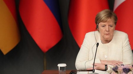 Неміс дәрігері Меркельдің денесі не себепті қалтырайтынын түсіндірді