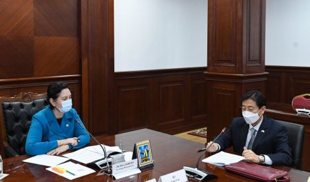 Гүлшара Әбдіқалықова Корея Республикасының Қазақстандағы Төтенше және өкілетті елшісімен кездесті