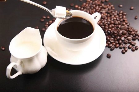 Кофені қай уақытта ішуге болмайды – дәрігер кеңесі
