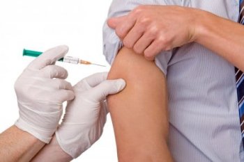 Коронавирусқа қарсы вакцина кері әсерін берсе, не істеу керек