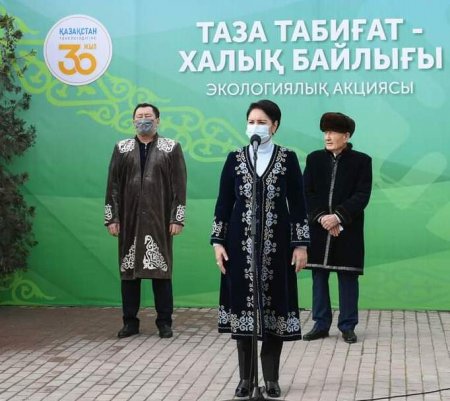 Гүлшара Әбдіқалықова «Таза табиғат» экологиялық акциясына қатысты