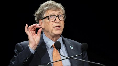 Билл Гейтс: Пандемия 2022 жылға дейін жалғасады
