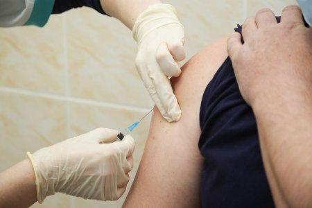 Вакцина: қарқынды күшейтетін кез келді