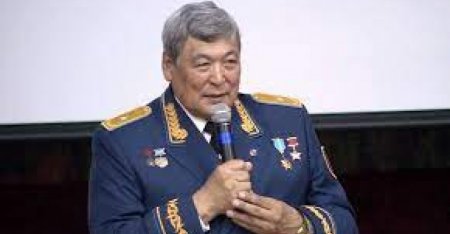 Бүгін қазақтың тұңғыш ғарышкері Тоқтар Әубәкіров 75 жасқа толды