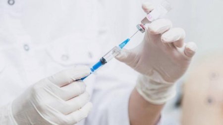 Кубада аяғы ауыр және бала емізетін әйелдерге вакцина салынды