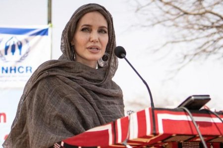 Анджелина Джоли Ауғанстандағы ахуал жайында баяндау үшін Instagram-да парақша ашты