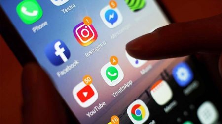 WhatsApp және Instagram не үшін істемей қалғаны анықталды