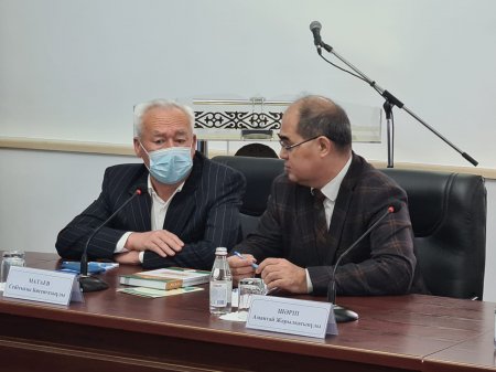 Сейітқазы Матаев: Сырбойылық журналистердің мұндай бастама көтеруі құптарлық және көпке үлгі