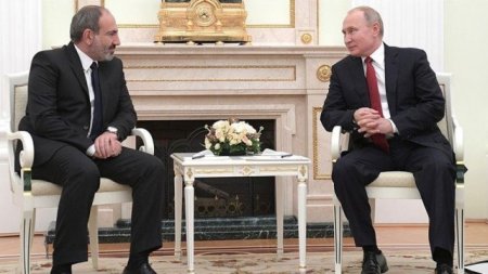 Путин мен Пашинян Қарабақтағы жағдайды талқылады