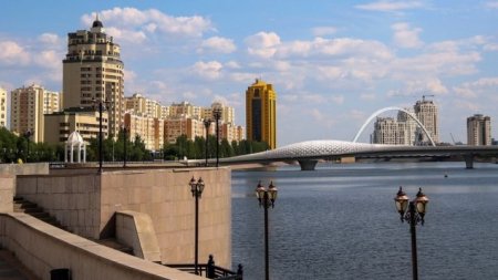 Парламент Конституция өзгерістерін қабылдады: Астана атауы қайтарылады