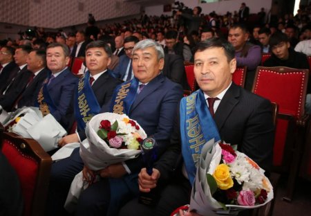 Алтын дән-2022: Қызылордада үздік шаруалар автокөлік мінді