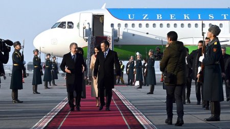 Өзбекстан президенті Қырғызстанға барды