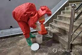 Оңтүстік Кореяда өз атына келген «жұмбақ» сәлемдемені ашқан үш адам ауруханаға түсті