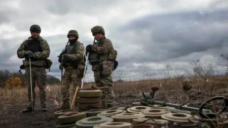 АҚШ Украинаға жаяу әскерлерге қарсы қолданылатын миналарды жеткізеді