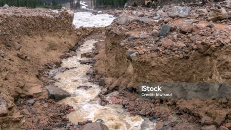Қырғызстанда күшті лай көшкіні жүрді