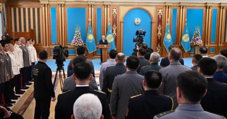 Президент Отан қорғаушылар күнімен құттықтады