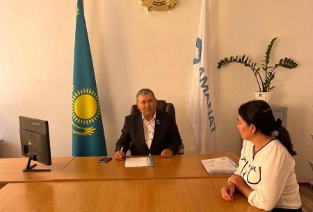 Мәслихат депутаты бастауыш партия ұйымында қабылдау өткізді