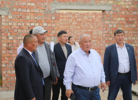 Аудан әкімі Аманөткел ауылдық округінің тұрғындарымен жүздесті