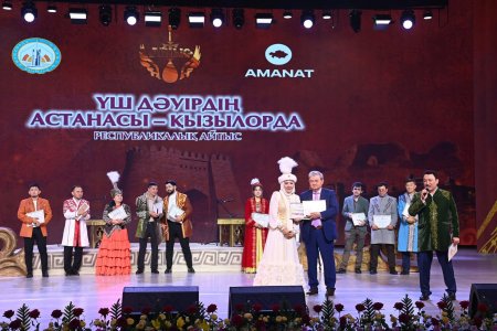 Республикалық ақындар айтысы мәресіне жетті