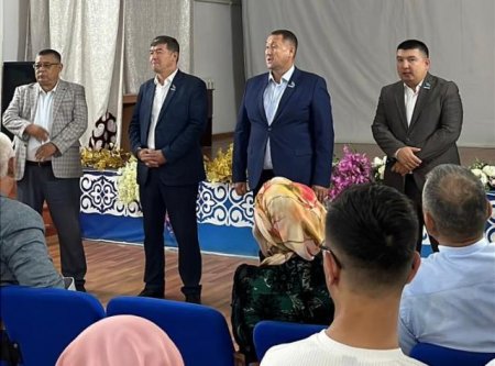 Сексеуіл кенті тұрғындарының талап-тілектері тыңдалды