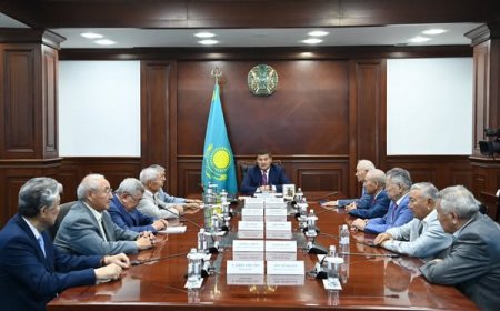 Еңбек ардагерлеріне құрмет көрсетілді