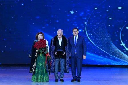 Сыр елінде Досхан Жолжақсыновтың шығармашылық кеші өтті