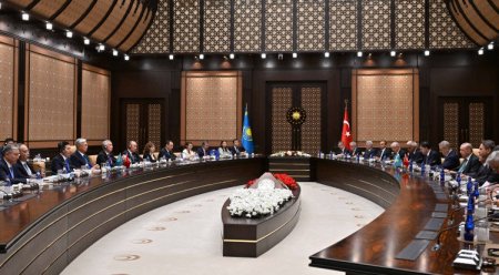 Қасым-Жомарт Тоқаев пен Режеп Тайип Ердоған Қазақстан -Түркия Жоғары деңгейдегі стратегиялық ынтымақтастық кеңесінің 5-ші отырысын өткізді