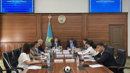 Аудандық мәслихатының кезектен тыс сессиясы өтті