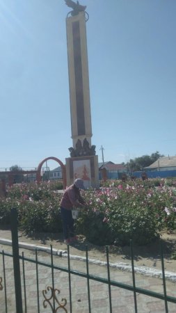Тарихи ескерткіштерге тазалық жұмыстары жалғасуда