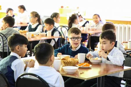Қазақстандық мектептерде тамақтанудың жаңа стандарты енгізілді