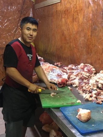 Жасампаз елдің жастары