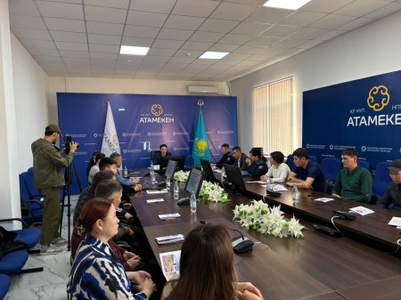 «СОТТАЛҒАНДАРДЫҢ ЕҢБЕГІН ҰЙЫМДАСТЫРУ, КӘСІПКЕРЛЕРДІ ТАРТУ – ӨЗАРА ТИІМДІ ӘРІПТЕСТІКТІҢ ЖАҢА БАҒЫТЫ» ТАБЫРЫБЫНДА ДӨҢГЕЛЕК ҮСТЕЛ ӨТТІ