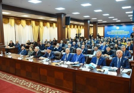 «ЕРКІН ӘУЕЛБЕКОВ: ЗАМАННЫҢ ЗАҢҒАР ТҰЛҒАСЫ» АТТЫ РЕСПУБЛИКАЛЫҚ ҒЫЛЫМИ-ТАНЫМДЫҚ КОНФЕРЕНЦИЯ ӨТТІ