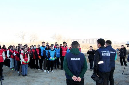 Жастар «Таза Қазақстан» акциясына атсалысты