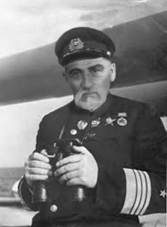 АРАЛДЫҢ АТАҚТЫ КЕМЕ КАПИТАНЫ:  АҚИҚАТ ПЕН АҢЫЗ