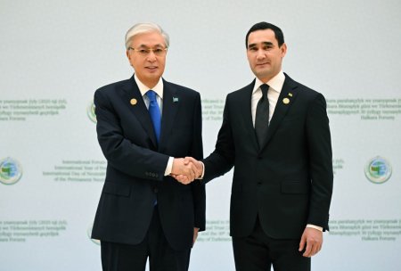 Мемлекет басшысы Халықаралық бейбітшілік және сенім жылына, Халықаралық бейтараптық күні мен Түрікменстанның тұрақты бейтараптығының 30 жылдығына арналған форумға қатысты