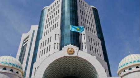 ЛГБТ насихатына тыйым: Сенат заңды бірінші оқылымда мақұлдады