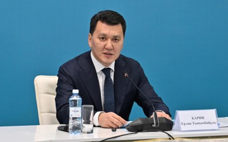 Ерлан Қарин: Бурабайдағы құрылтайдың нәтижесінде 6 заң қабылданып, 10 заң жұмысқа алынды