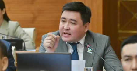 Нартай Сәрсенғалиев: «Жаңа Конституция қазақ тілінде түсінікті, нақты жазылған жаңа құжатқа айналды»