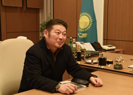 Аймақ басшысы кинорежиссер Рүстем Әбдірашовпен кездесті