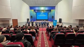 Коалиция мүшелері Тасбөгет кенті тұрғындарымен кездесіп, Конституция жобасын талқылады