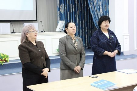 "Ана мен бала" орталығы ұжымына Ата Заң жобасындағы өзгерістер талқыланды