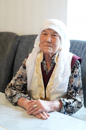 11 ҚЫЗ немесе АУЗЫНА ҚҰДАЙ САЛҒАН…