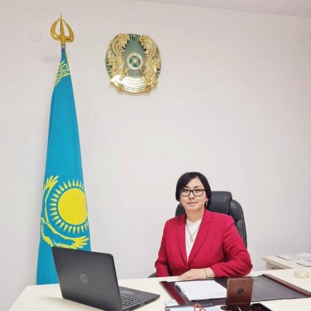 Ел сенімін арқалаған әкім қыз