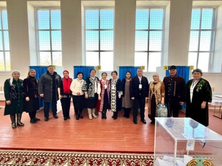 Отбасымен бірге таңдау жасады