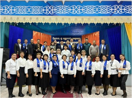 Санама сәуле құйған сардарлар