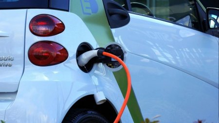 Қазақстанда гибрид көлікке сұраныс артып келеді