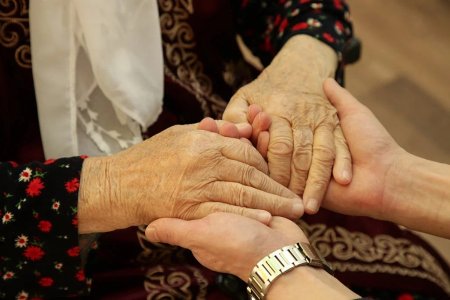 Польшада 1 сәуірден бастап зейнетақы төмендейді