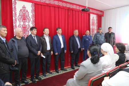 Аудан әкімі шалғайдағы ауыл тұрғындарымен кездесті